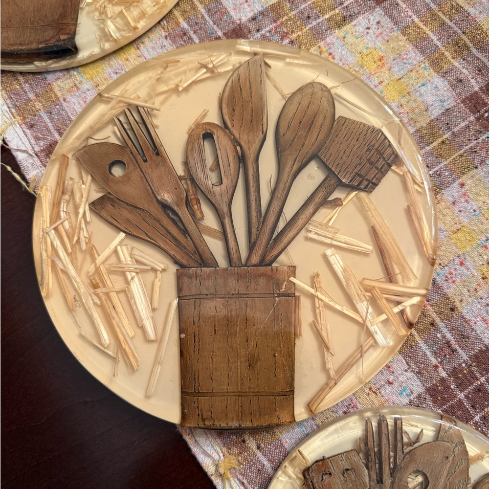 Decorative Resin trivets with Wooden Utensil Motif - Beige & Wood Tones Vintage